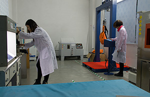 恩典皮具研發實驗室